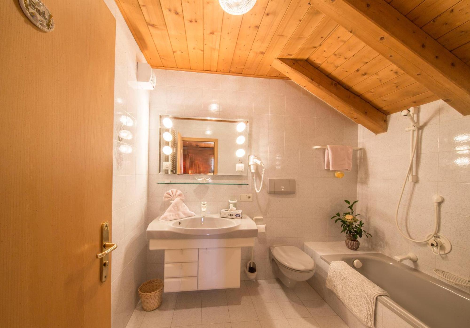 Appartamenti Loretta La Villa  Extérieur photo